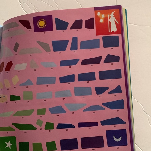 KIDS BOOK - Picture 3 of 4